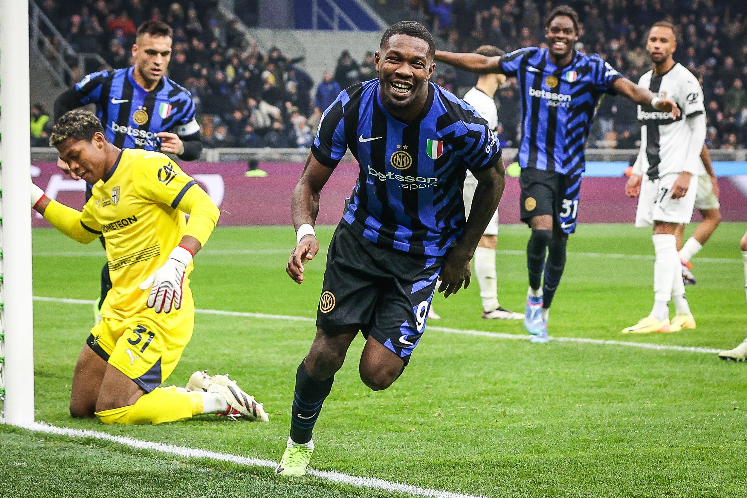 Kaiyun中国官网-布鲁克林篮网围绕德甲防线松动窗口期国际米兰调整名单以备NBA常规赛，连对手都承认：C罗在快船比赛中赛事规则更新