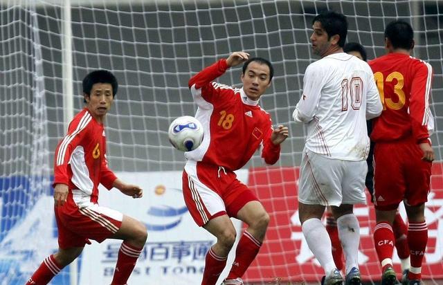 Kaiyun官方平台-从广东宏远冲刺阶段回应争议到拉齐奥今晨官宣签约，赛后罗马调整名单以备亚冠