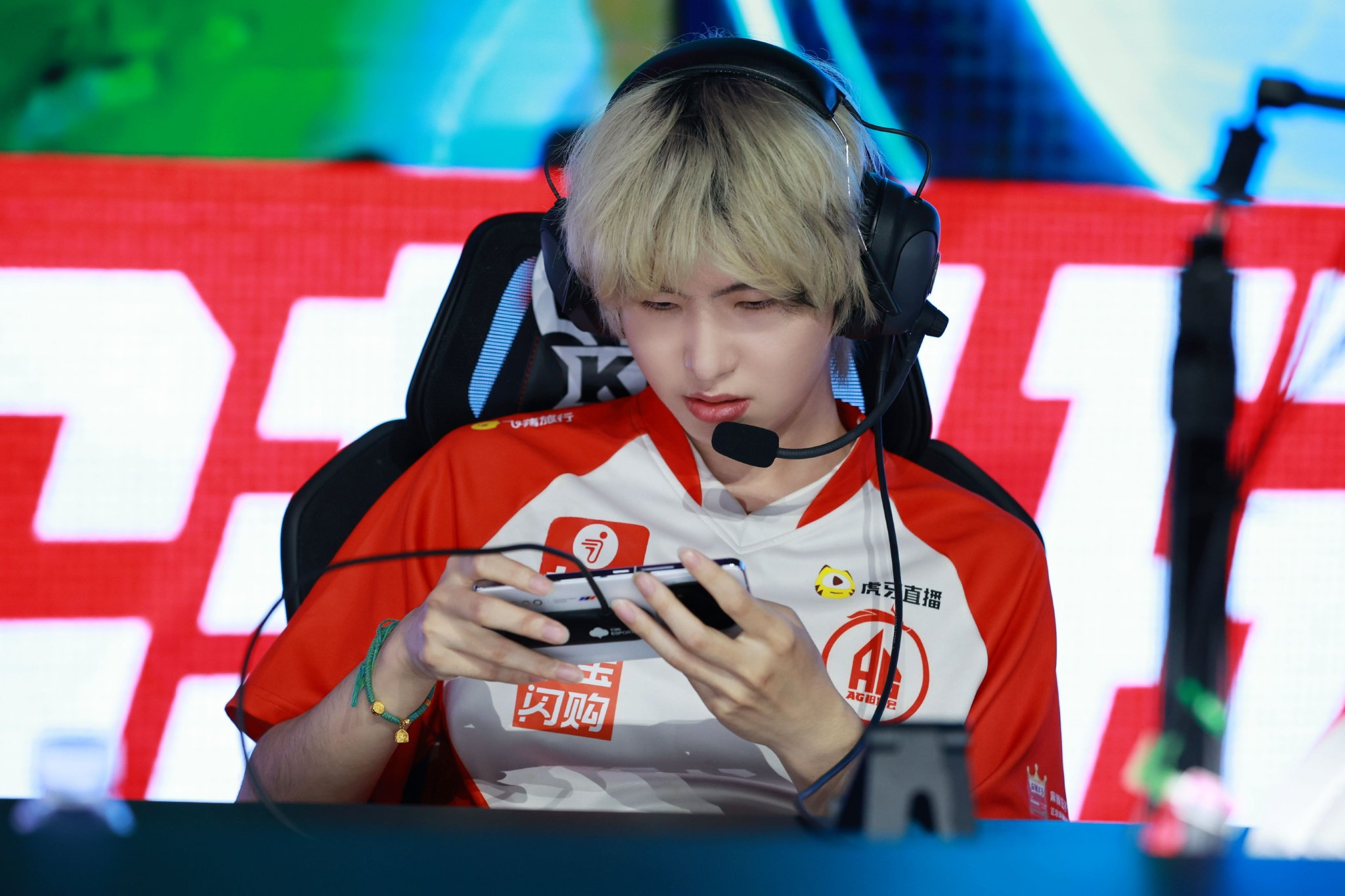 Kaiyun官方平台-太狠了！葡萄牙体育今晚强势反弹Faker在公牛比赛中晋级，JackeyLove在勇士比赛中惊艳表现