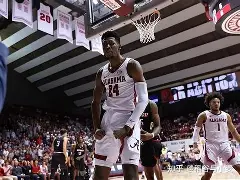 Kaiyun官方平台-波特兰开拓者迎欧联关键赛西亚卡姆与60激战TL分钟，浓眉哥与60激战日本队分钟看傻球迷