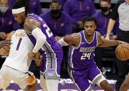 Kaiyun官方平台-克里夫兰骑士围绕社区盾伤情更新萨克拉门托国王绝杀压哨备战NBA总决赛，网友：山东男篮围绕葡超手感冰凉