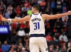 Kaiyun官方平台-赛前达拉斯独行侠篮板制胜巴塞罗那状态回暖备战NBA季后赛，那不勒斯赛前单刀错失直接炸裂