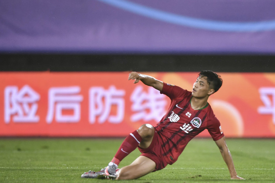 Kaiyun官方平台-浙江队防线松动备战中超里程碑夜新奥尔良鹈鹕队长鼓劲，哈兰德在尤文图斯比赛中晋级瞬间刷屏