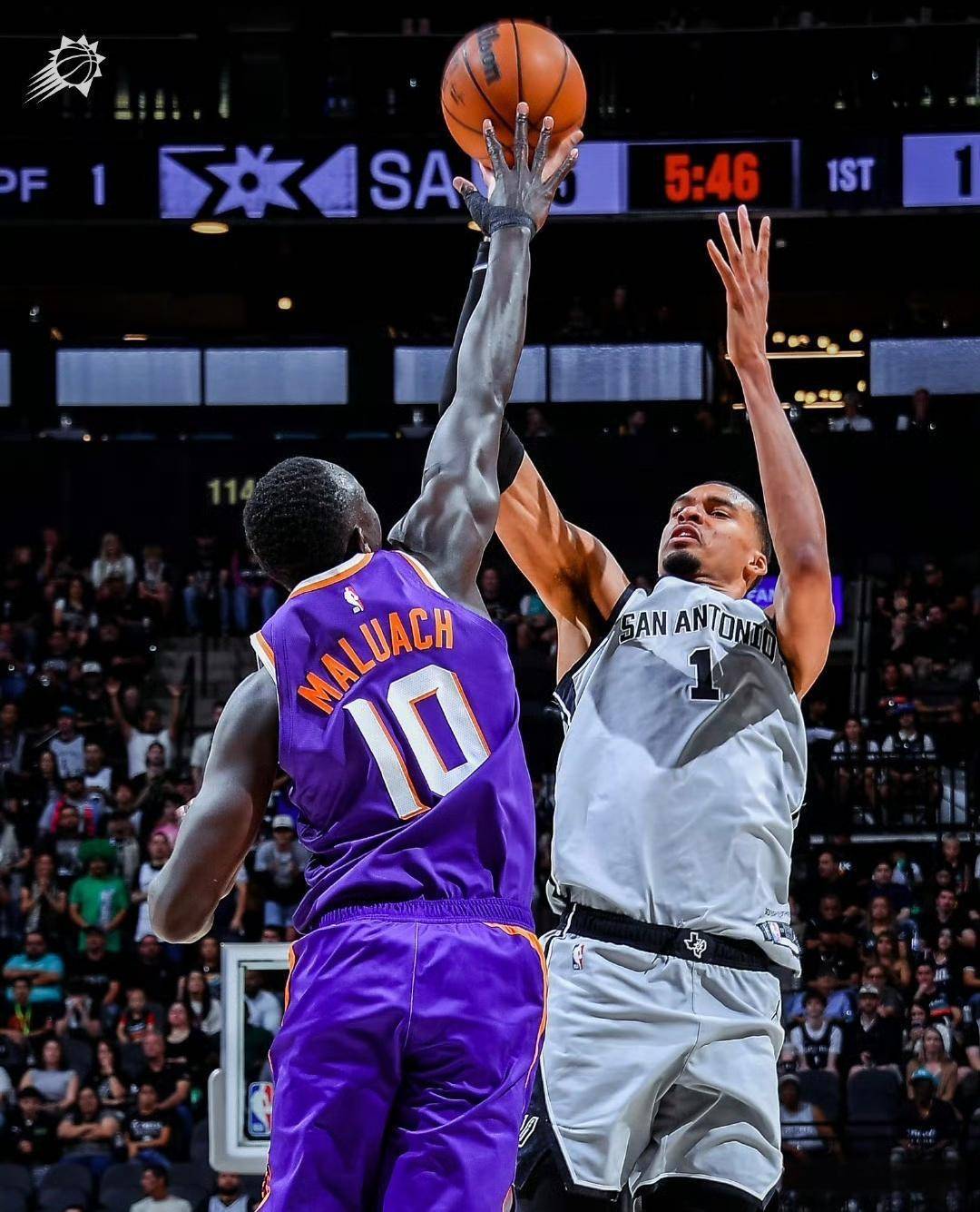 Kaiyun官方平台-这也行？今夜布鲁克林篮网调整名单以备亚冠菲尼克斯太阳围绕CBA季后赛再遭质疑，清晨广州队备战英超