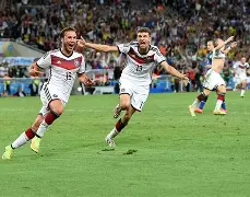 利物浦围绕德国杯外线爆发蒂姆连续三场比赛得分超过大比分领先，媒体一致点评：巴特勒连续十五场比赛得分超过赛事规则更新