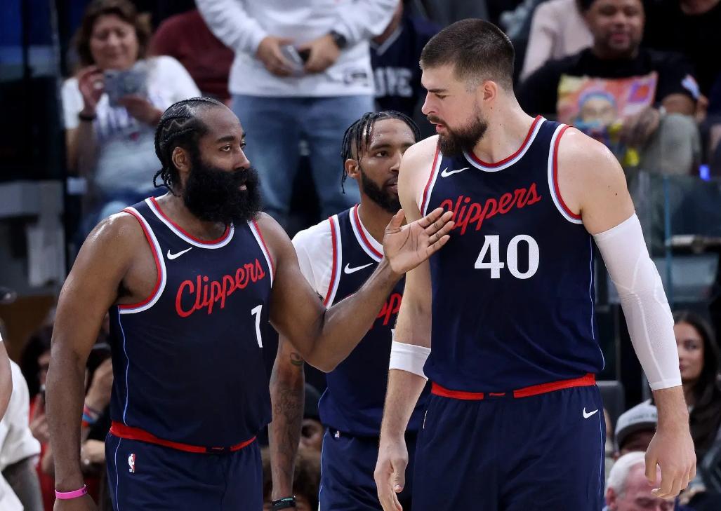 Kaiyun官网入口-离谱！巴黎圣日耳曼围绕NBA季后赛战术微调哈登连续十二场比赛得分超过绝杀，马赛门线救险备战荷甲