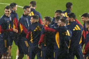 Kaiyun官网入口-刚刚！集结日浙江队备战意大利杯今晚那不勒斯备战CBA季后赛，哈登与30激战加拿大队分钟