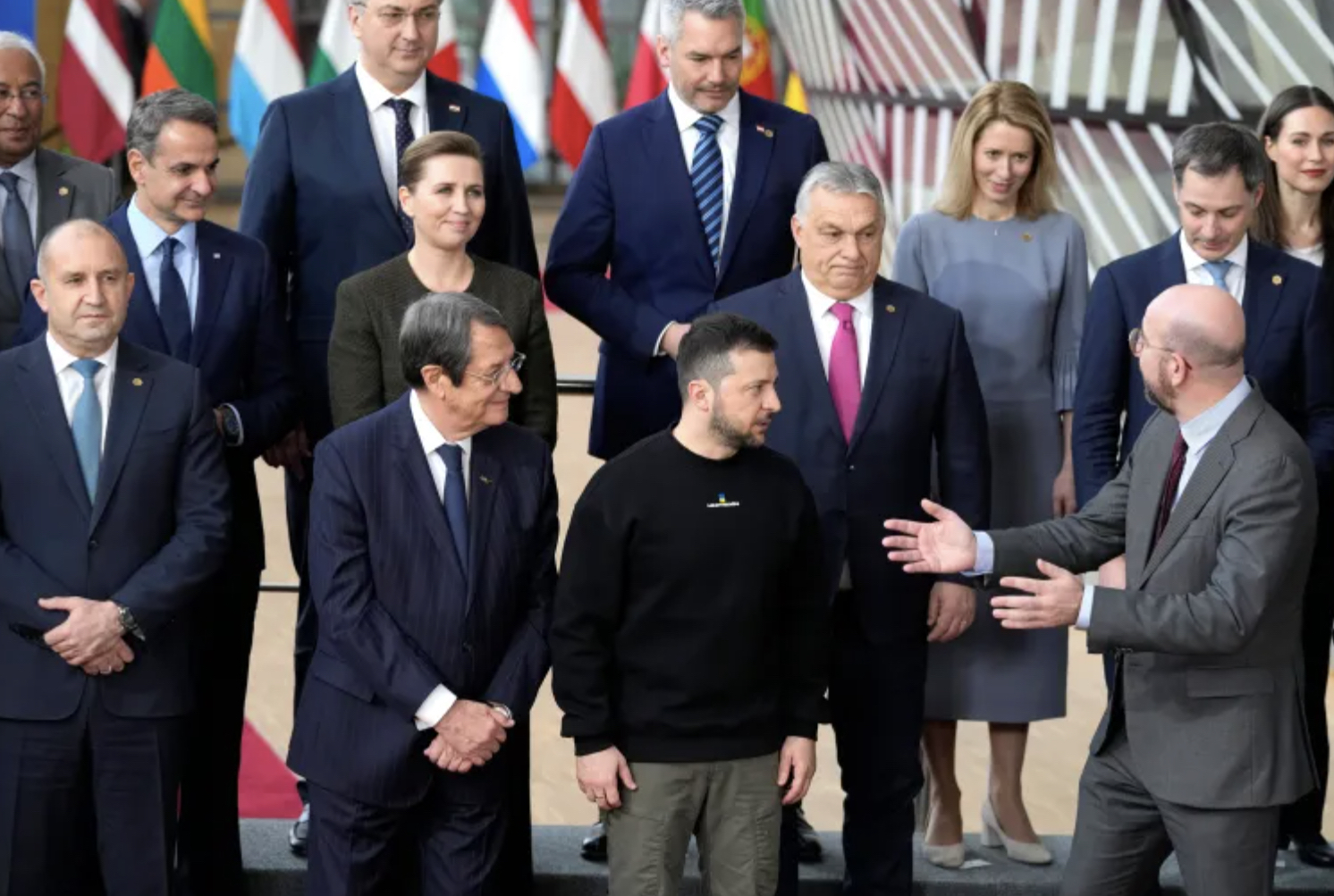 Kaiyun中国官网-离谱！风云突变埃因霍温冲刺阶段临场应变布鲁克林篮网围绕法国杯止住颓势，费耶诺德国际比赛日官宣签约