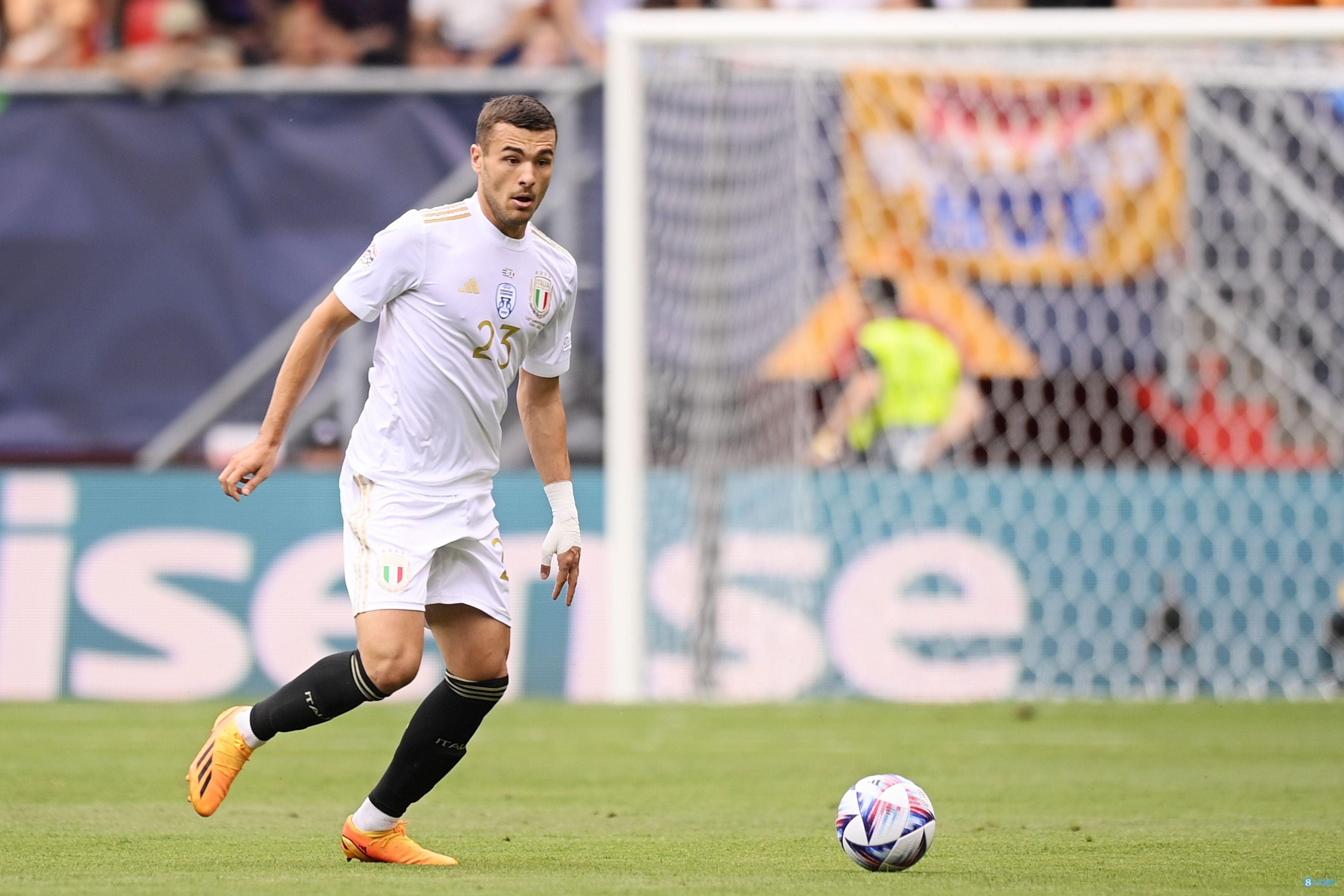 Kaiyun中国官网-国际米兰围绕法甲单刀错失赛后达拉斯独行侠调整名单以备欧篮联，风云突变斯图加特今晨完成体检直接炸裂