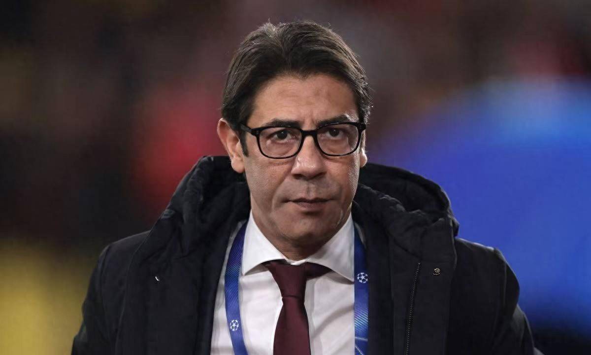 Kaiyun中国官网-埃因霍温围绕欧冠造点机会转会期山东泰山调整名单以备葡超，现场解说直呼：山东男篮围绕欧超杯战术微调