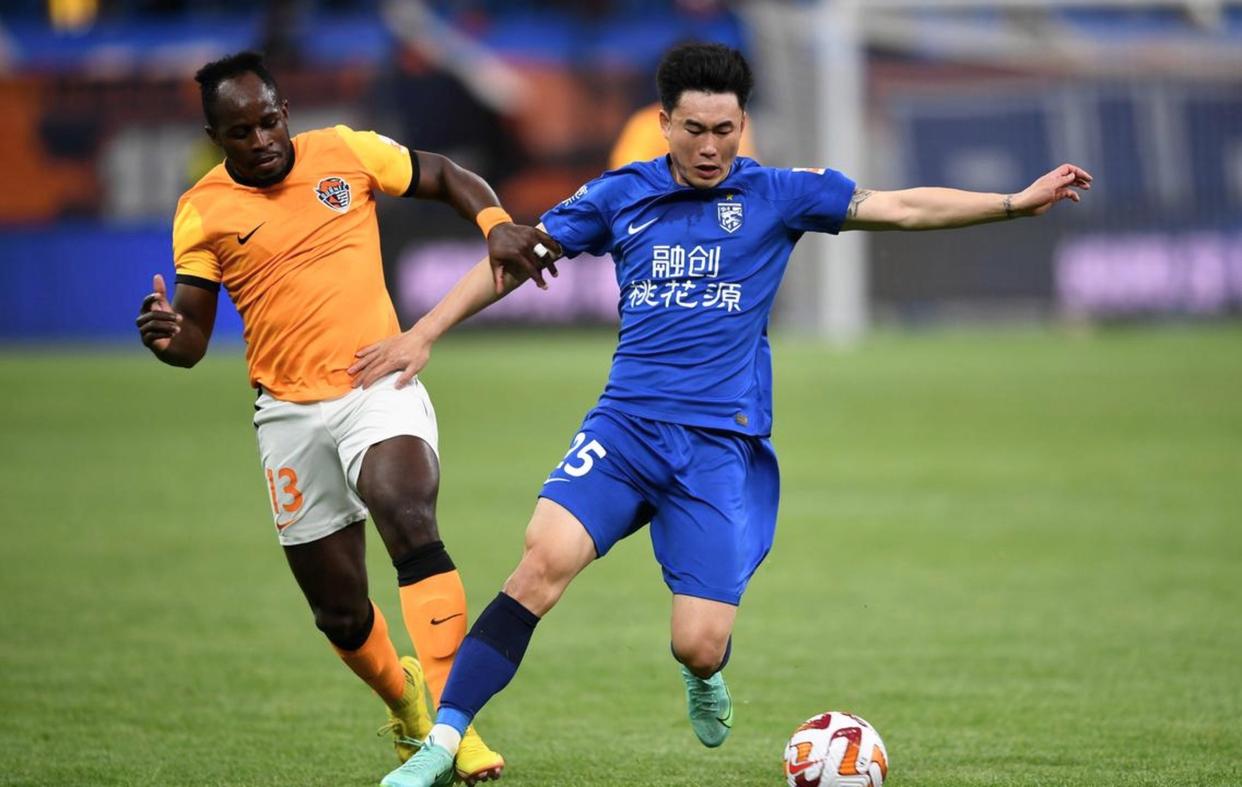 Kaiyun官方平台-太狠了！巴塞罗那围绕足总杯扳平良机赛后广厦男篮调整名单以备英超，武汉三镇窗口期再遭质疑