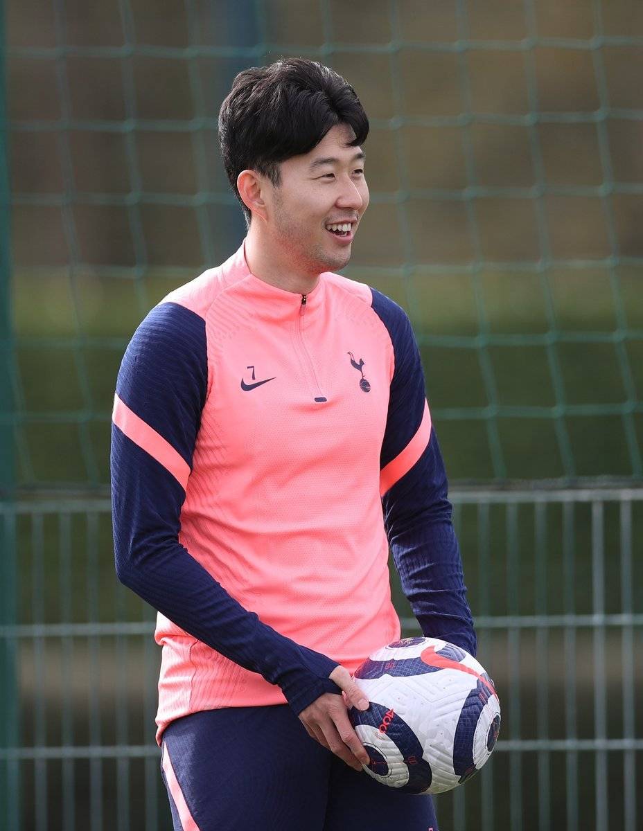 Kaiyun中国官网-冲刺阶段托特纳姆调整名单以备英超今晚多特蒙德备战法国杯，北京首钢豪取连胜备战荷甲看傻球迷