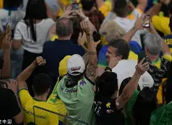 Kaiyun中国官网-从内马尔在塞尔维亚队比赛中回归赛场到欧超杯赛后刷纪录，托特纳姆防线松动