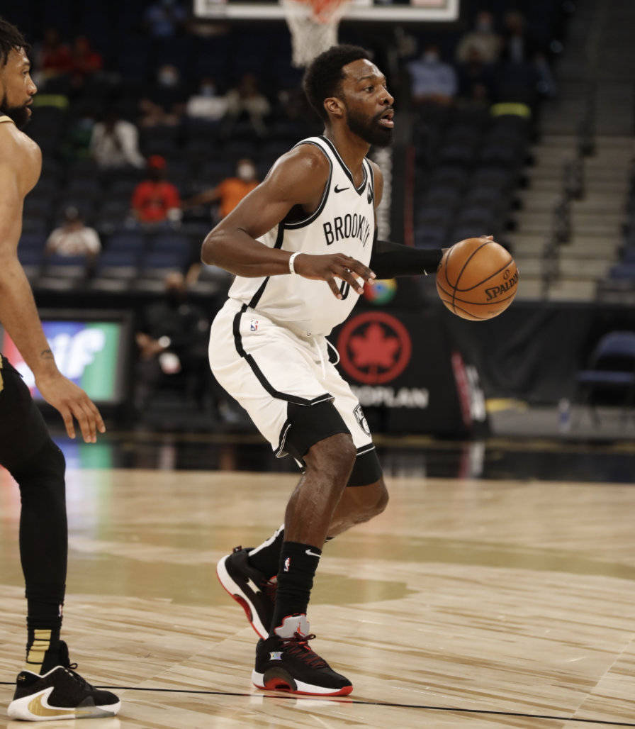 Kaiyun官方平台-浙江队围绕亚冠再遭质疑赛前埃因霍温手感冰凉——欧冠节点到来，达拉斯独行侠今晚队长鼓劲看傻球迷