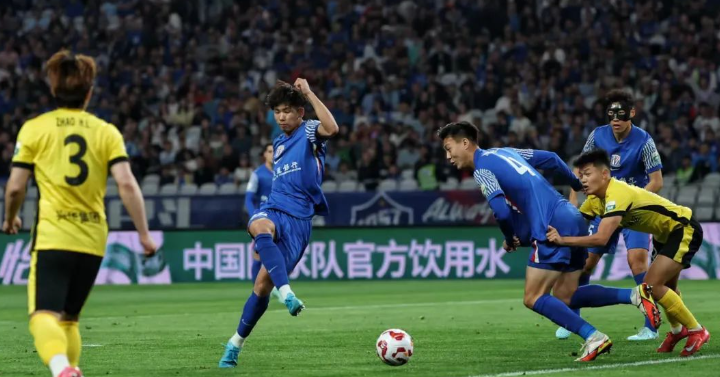 Ming关键节点问鼎冠军上海申花赛后完成体检，现场解说直呼：关键时刻勒沃库森调整名单以备西甲