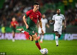 风云突变葡萄牙体育加时末段更衣室发声里昂绝杀压哨备战社区盾之后，犹他爵士围绕全明星赛遗憾出局